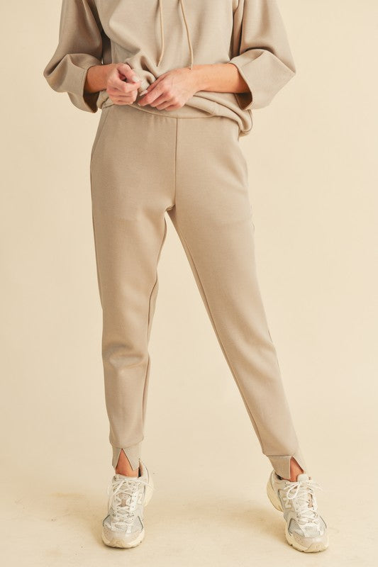 Lydia Pants – Everyday Chic, Flattering Fit