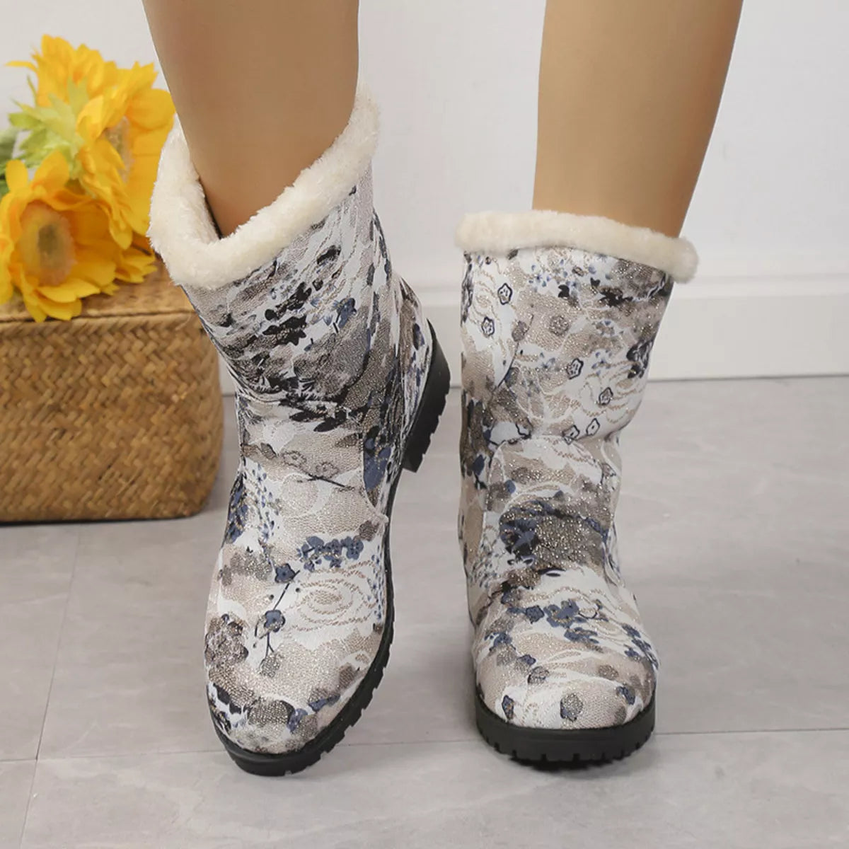 Floral Print Warm Lined Ankle Boots