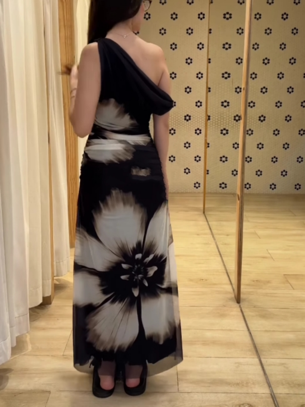 Sexy one shoulder large print dress
