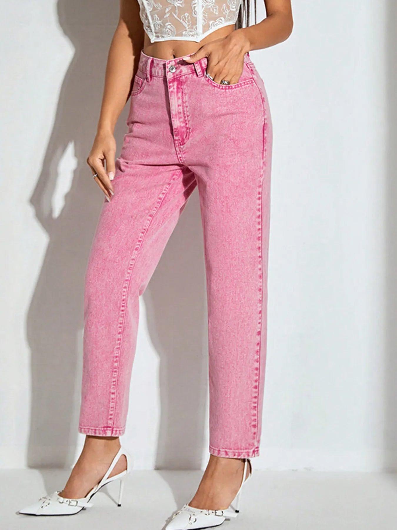 Women’s Light Pink High-Waisted Straight Leg Jeans – Trendy Washed Denim Pants