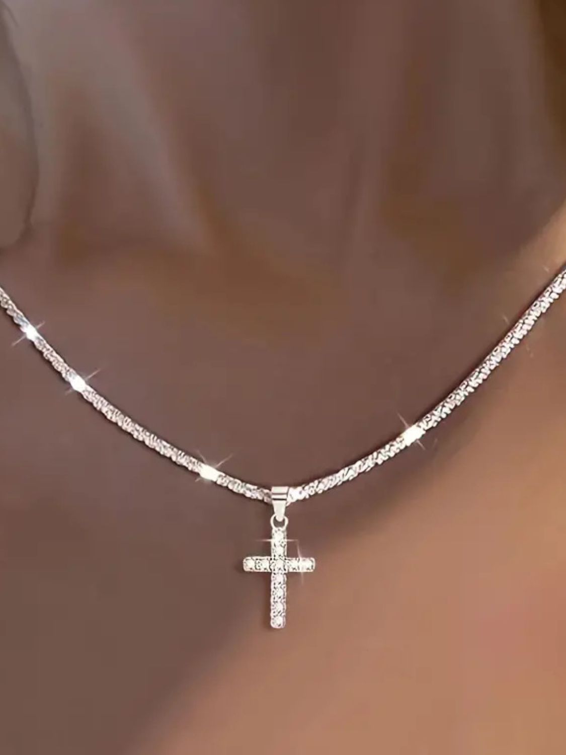 Elegant Sterling Silver Cross Pendant