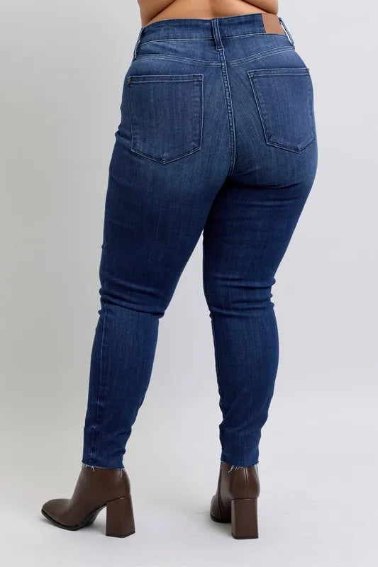 Plus Size Raw Hem Stretch Skinny Jeans