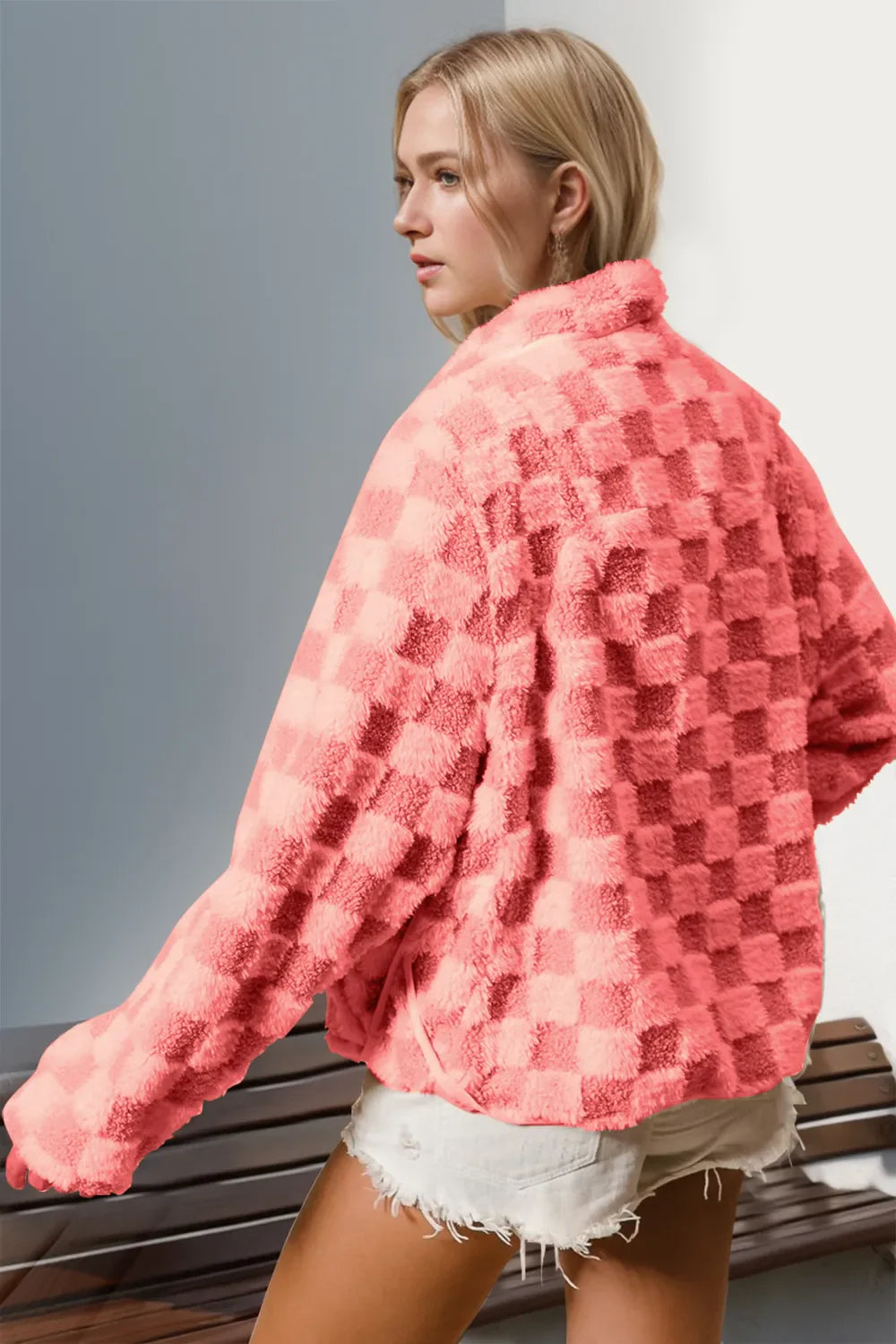 Trendy Checkered Sherpa Jacket – Women’s Long Sleeve Fuzzy Plaid Outerwear
