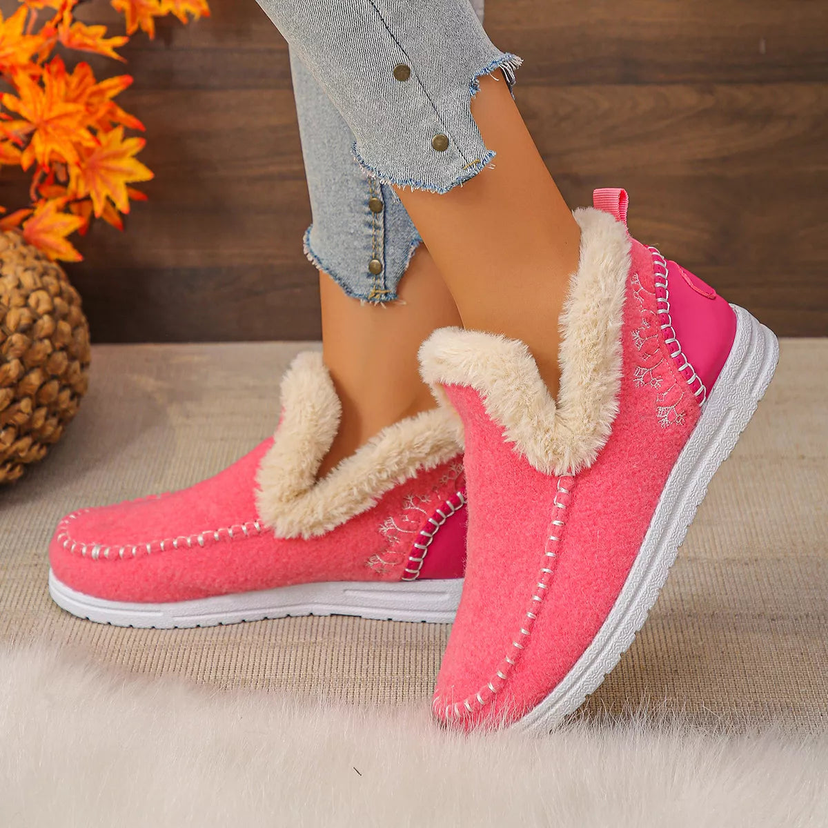 Round Toe Fleece-Lined Ankle Boots – Cozy Winter Boots for Women