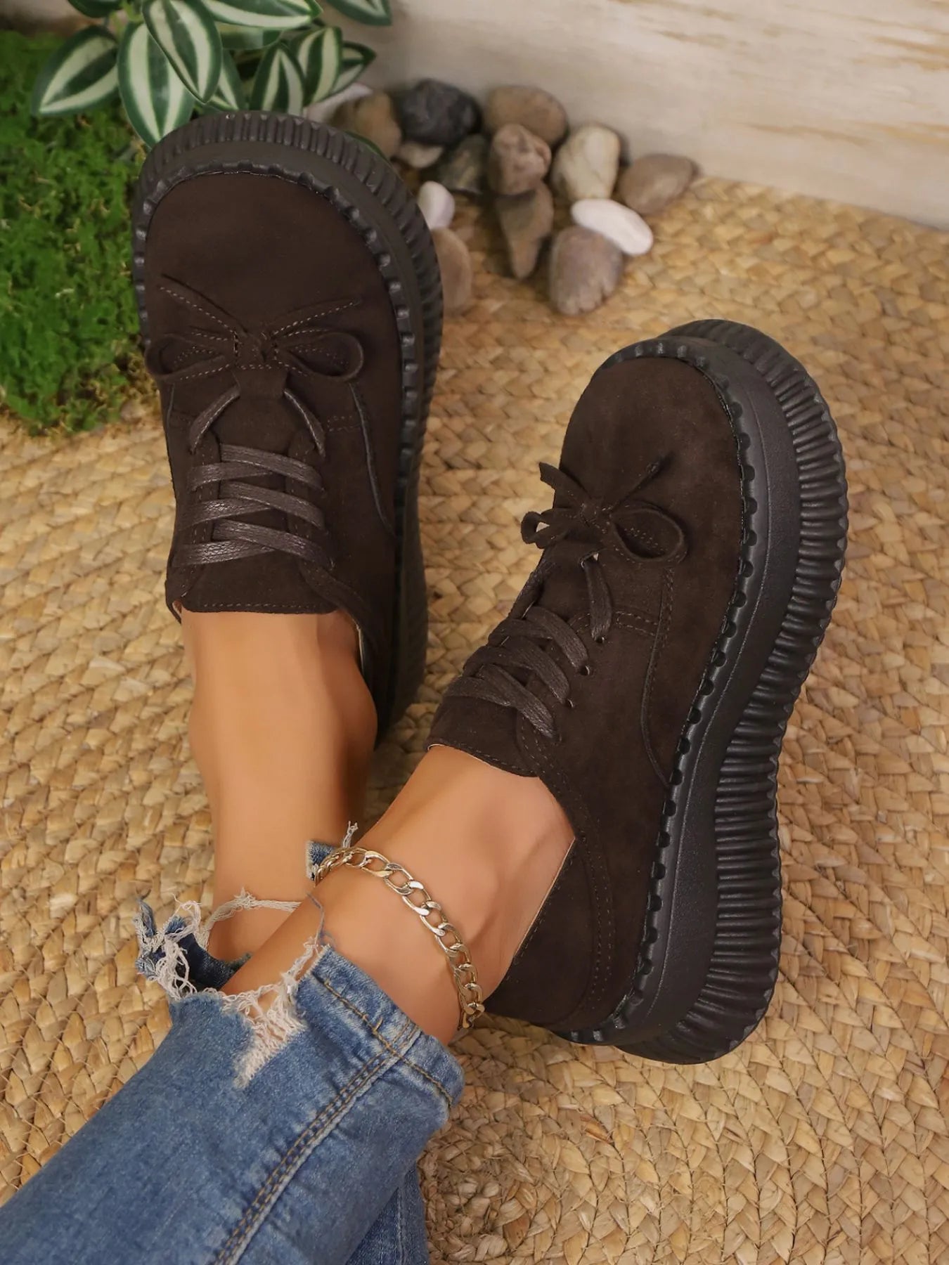 Chic Lace-Up Platform Loafers – Bold, Contemporary Style