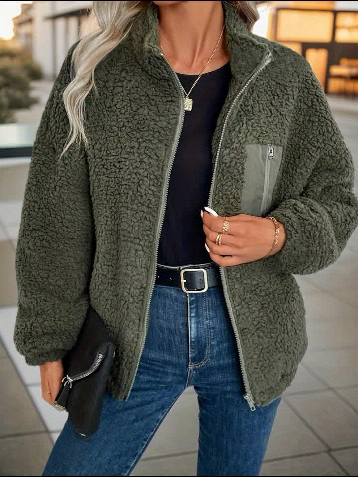 Ava™ – Veste zippée en peluche olive