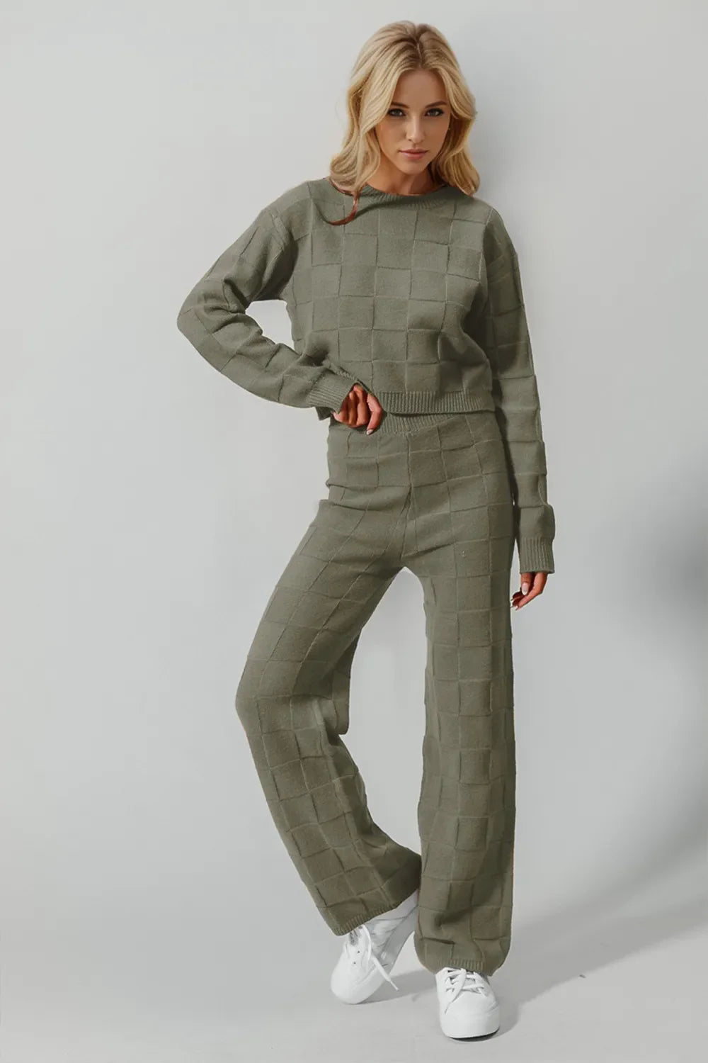 Trendy Checkered Round Neck Top & Pants Set