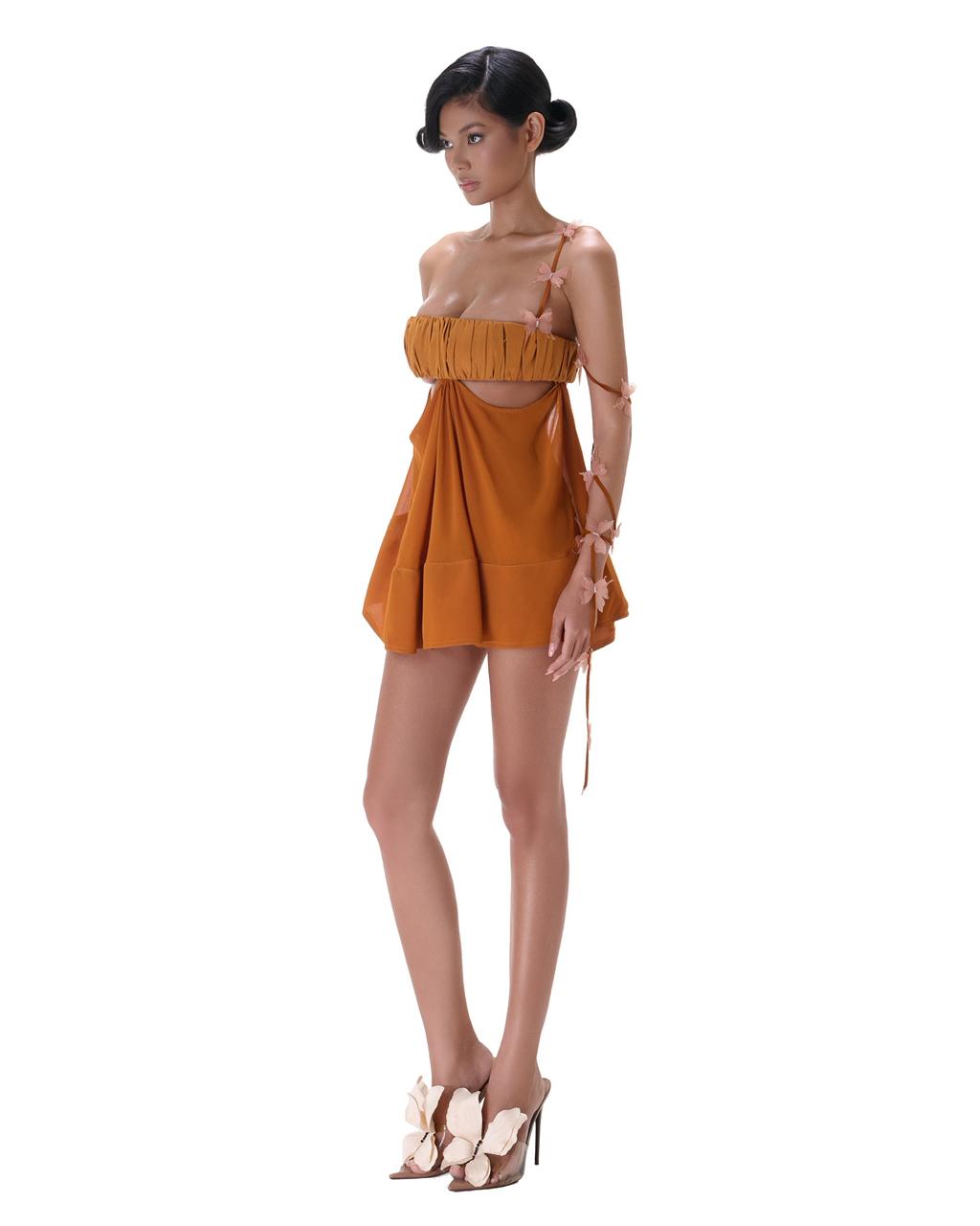 Carolyn Set Brown