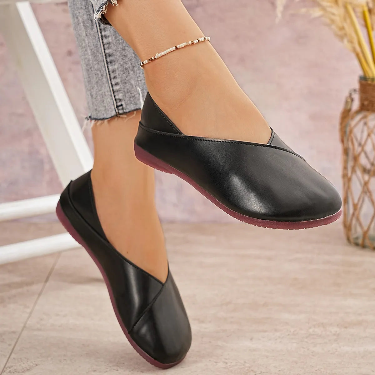 Women’s Round Toe Flats Slip-On Shoes – Comfortable Casual Ballet Loafers