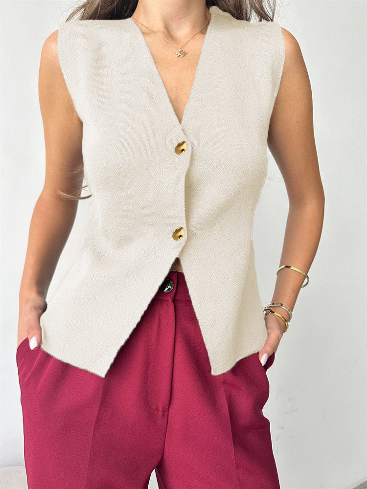 Evie | Sleeveless Buttoned Peplum Top