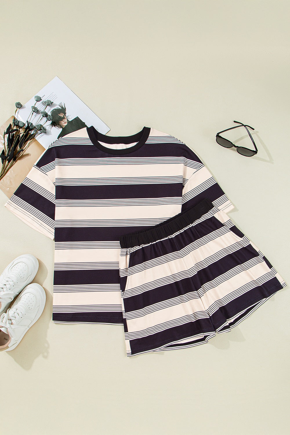 Stripe Half Sleeve T-Shirt and High Waist Pocketed Shorts Set