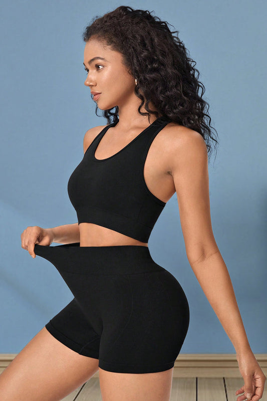 Black Sports Set – Cropped Tank Top & Shorts