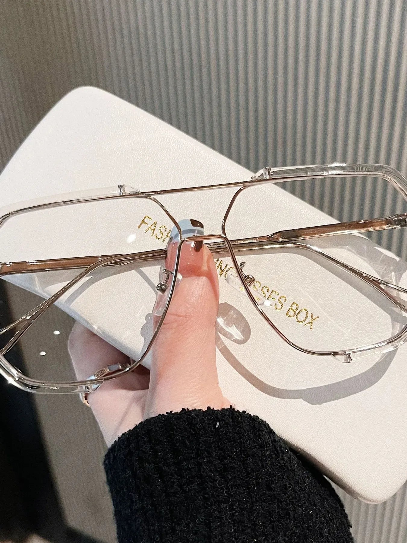 Glam Guard UV Oversized Sunglasses