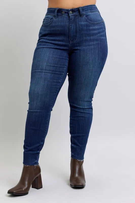 Plus Size Raw Hem Stretch Skinny Jeans