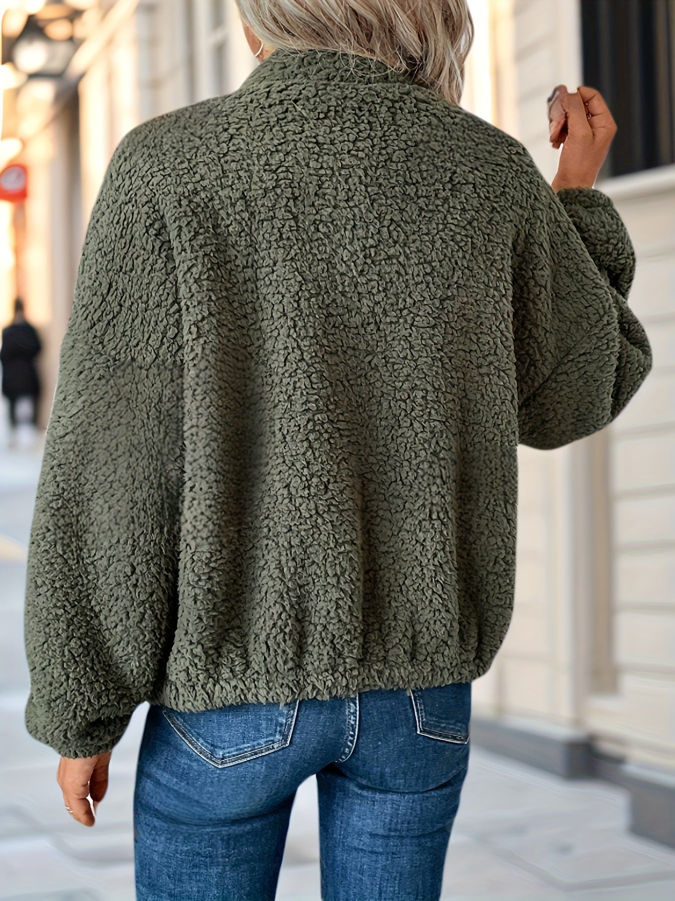 Ava™ – Veste zippée en peluche olive