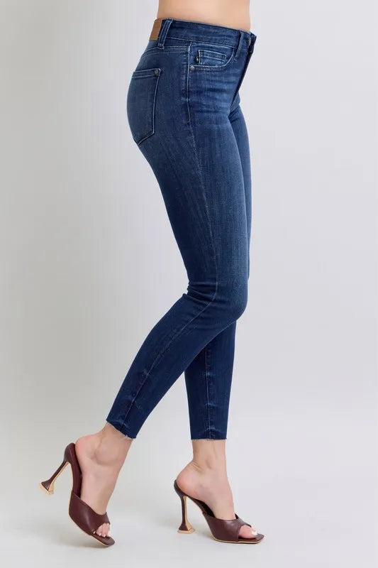 Plus Size Raw Hem Stretch Skinny Jeans