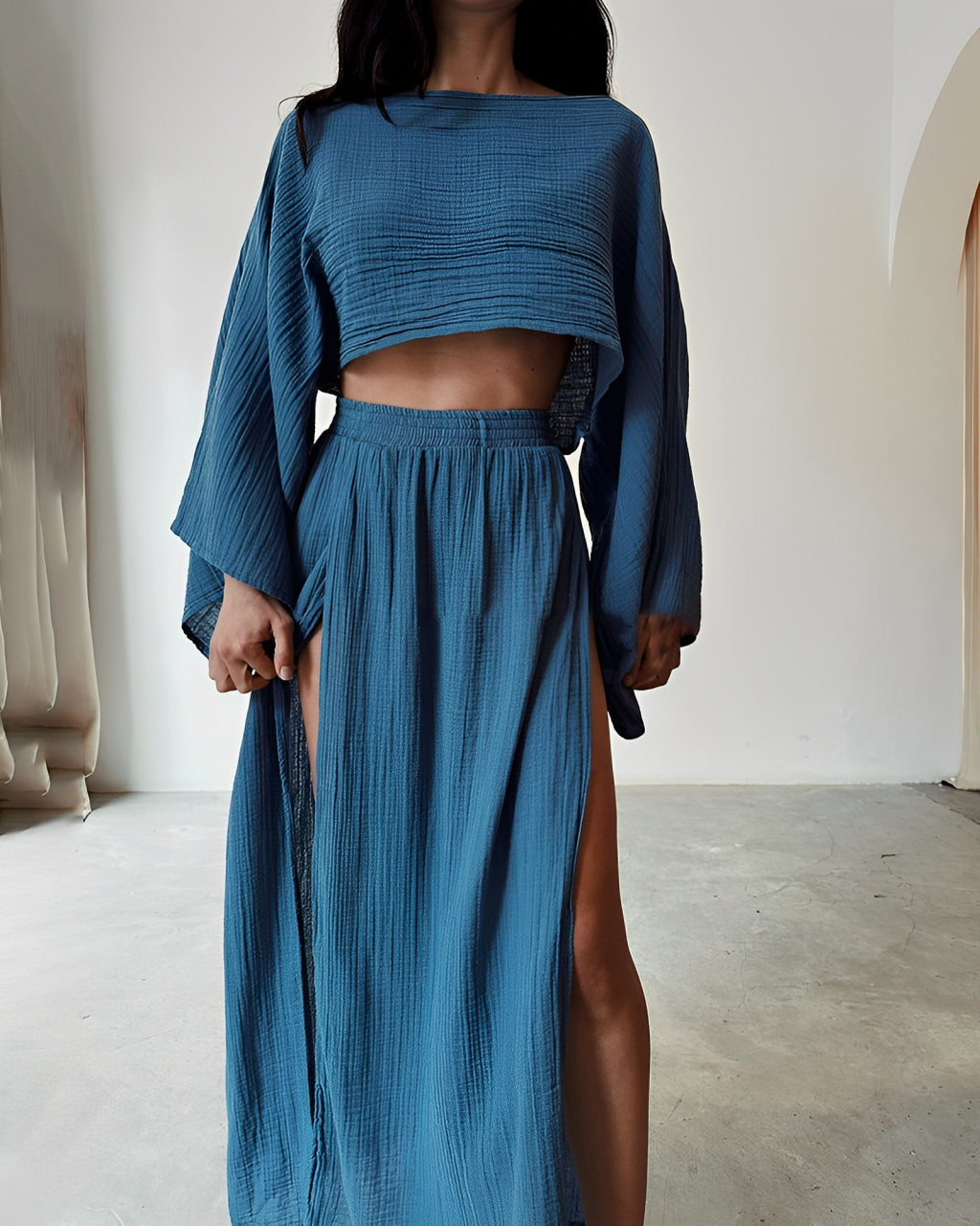 Sara | Chic Slit linen two-piece set
