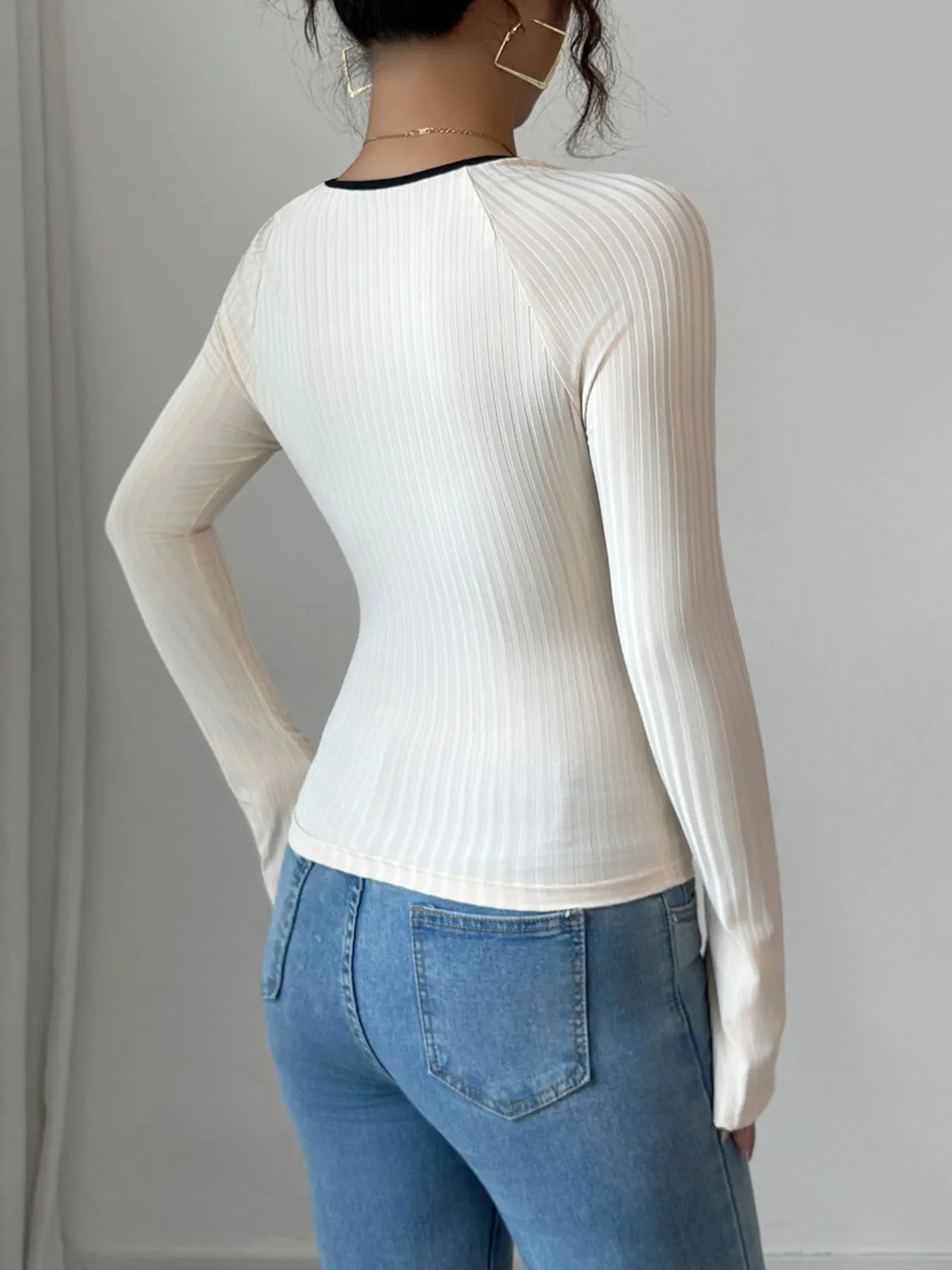 Pop Contrast Long Sleeve Tee – Fresh Color, Everyday Cool