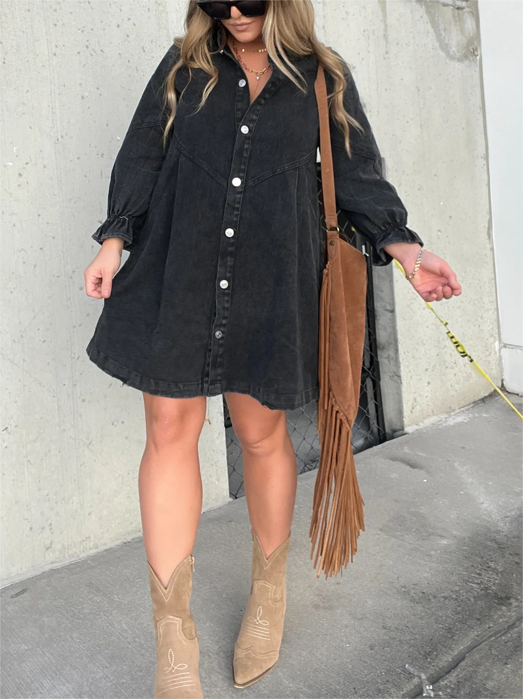 Nola | Chic Turn-Down Collar Denim Midi Dress