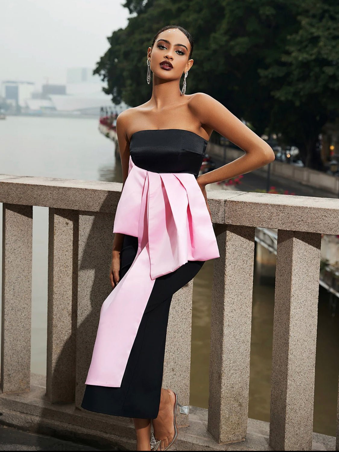 Pink bow midi dress