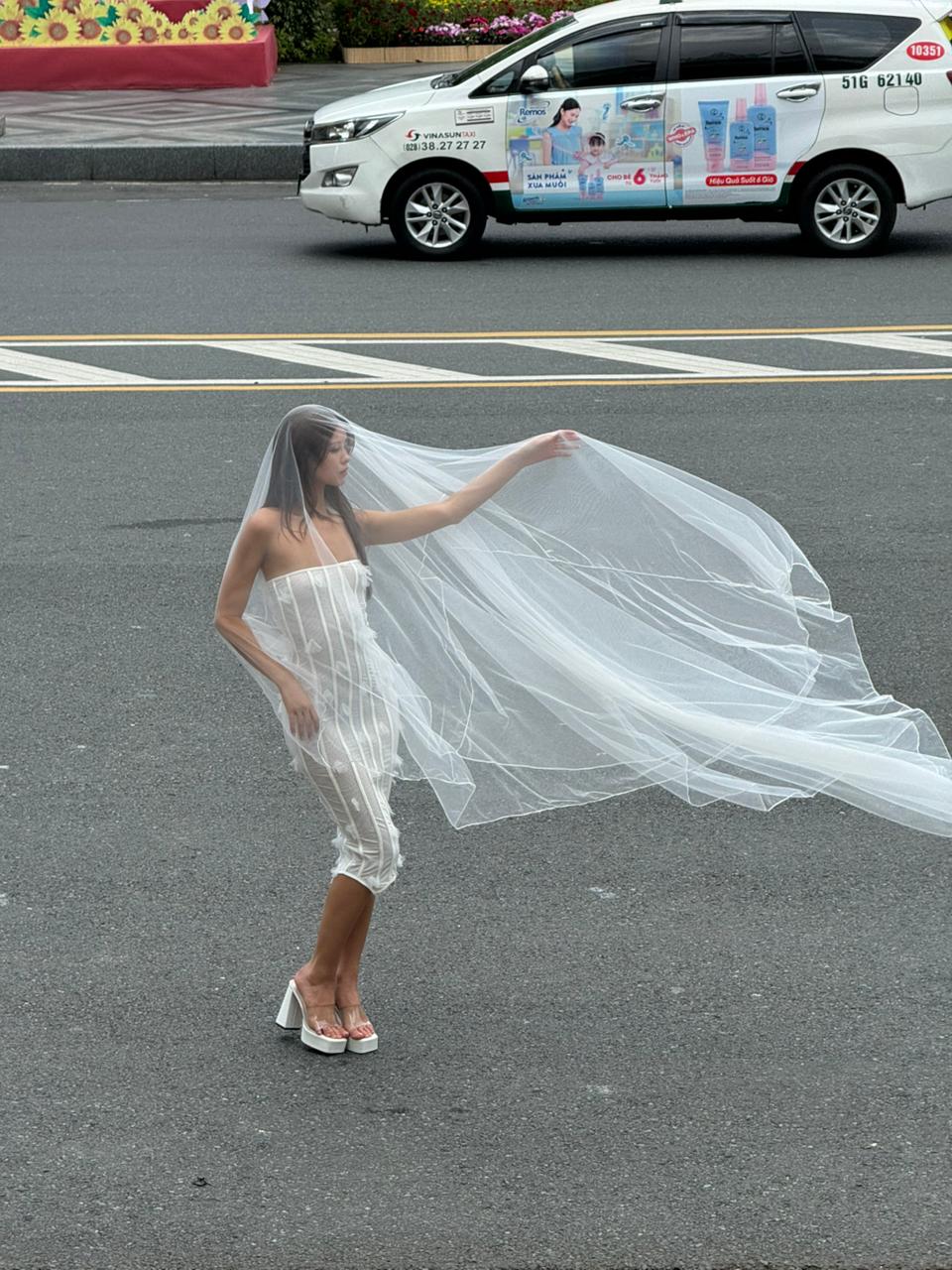 Vie midi dress