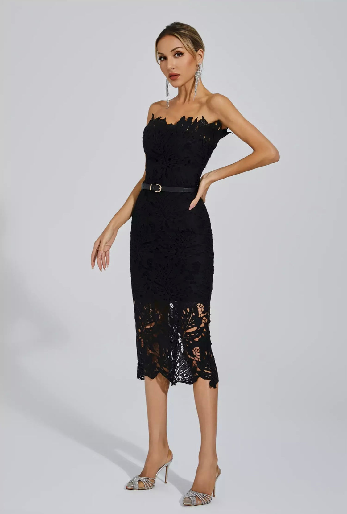 Jazlyn lace midi dress size S