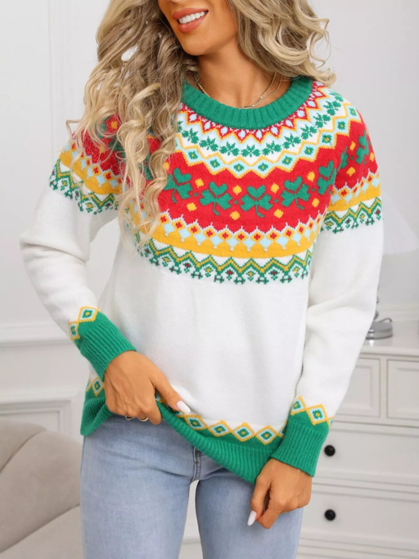 Clover Pattern Round Neck Knitted Sweater