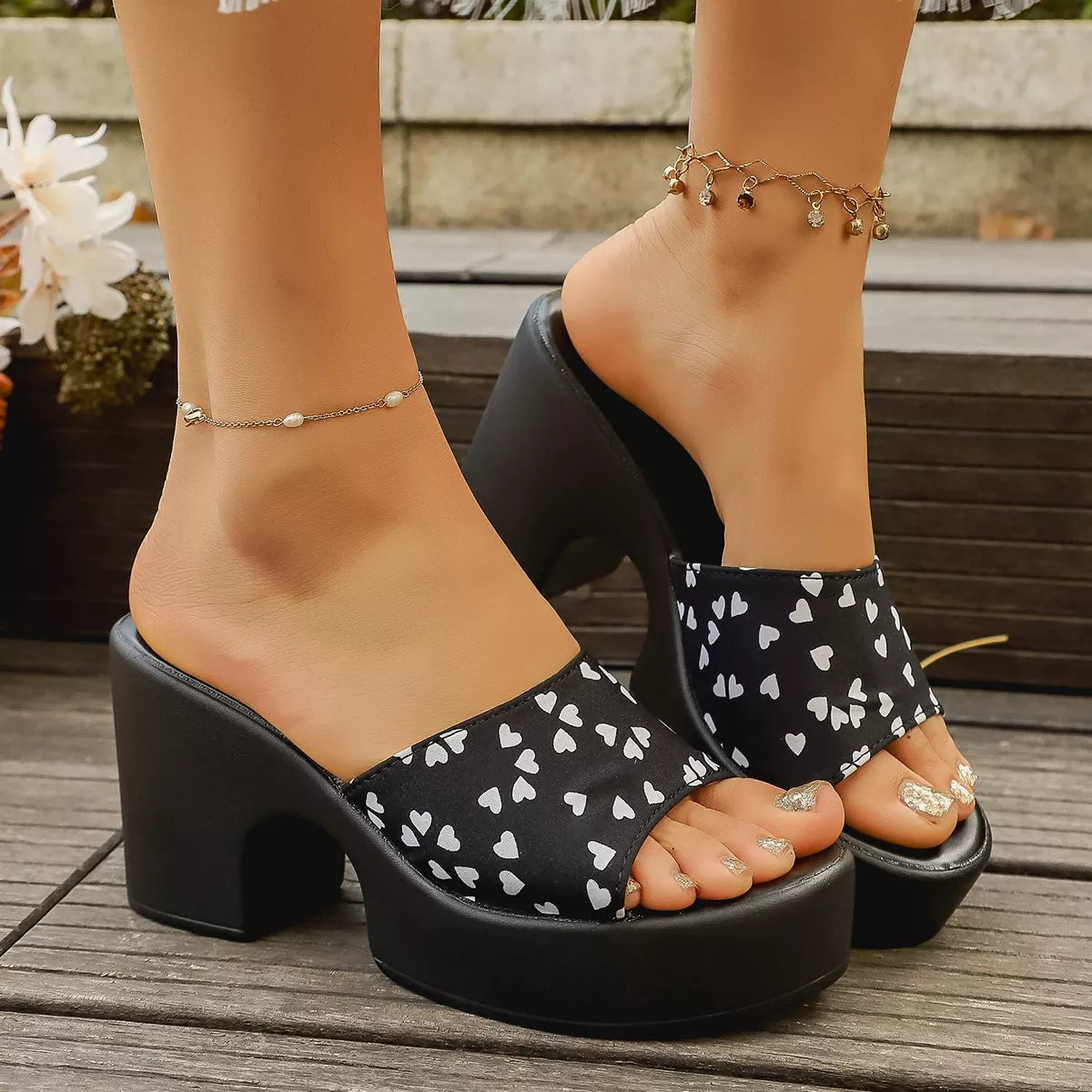 Block Heel Sandals Sweetheart Print