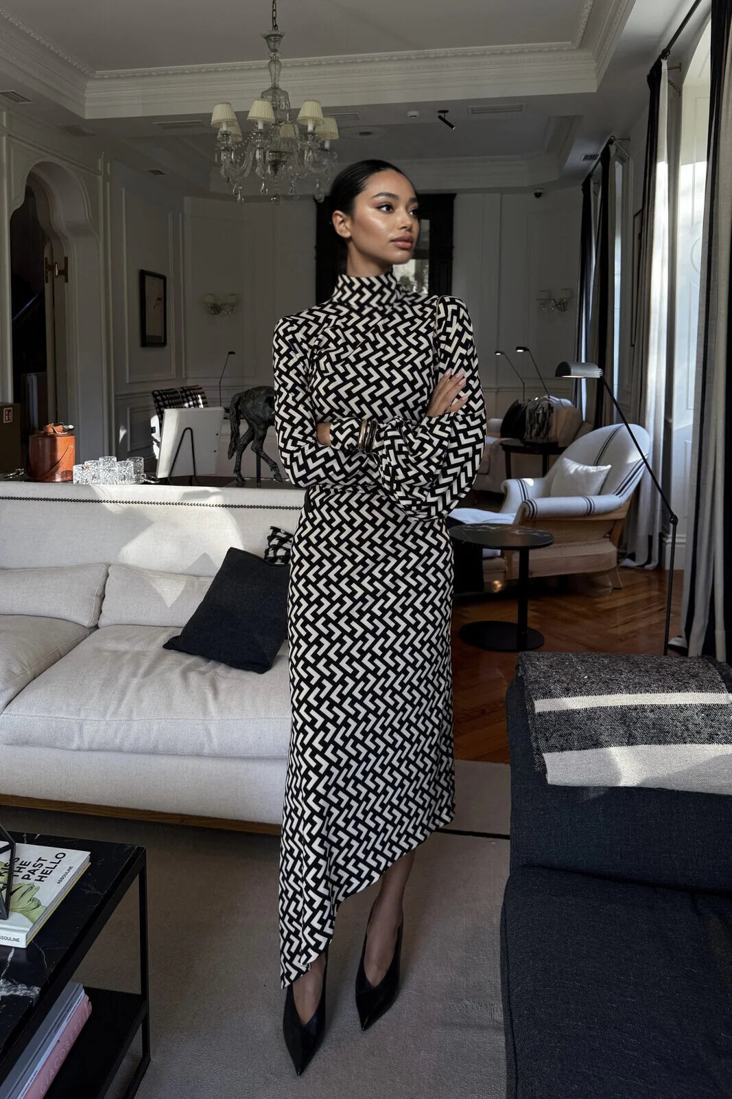 Exquisite Black And White Geometric Print Asymmetrical Maxi Dress Black