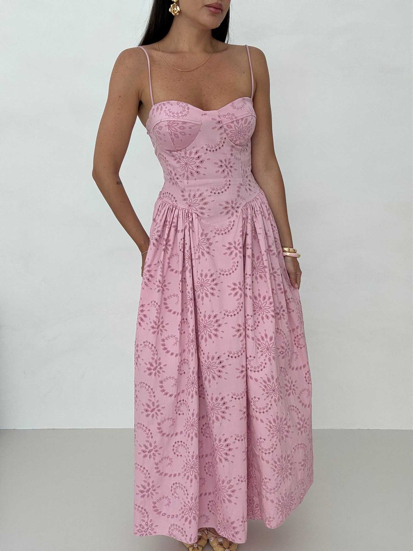 Romantic Embroidered Sweetheart Neck Spaghetti Strap Maxi Dress Pink