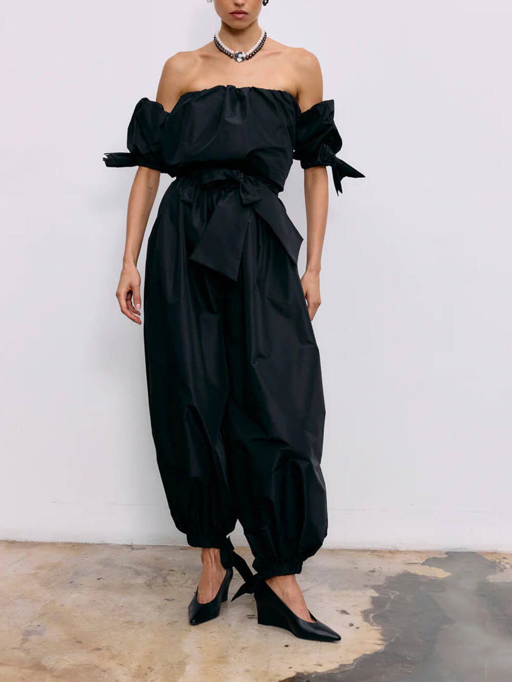 Exquisite Strapless Top And High-Waist Tie Lantern Pants Set Black