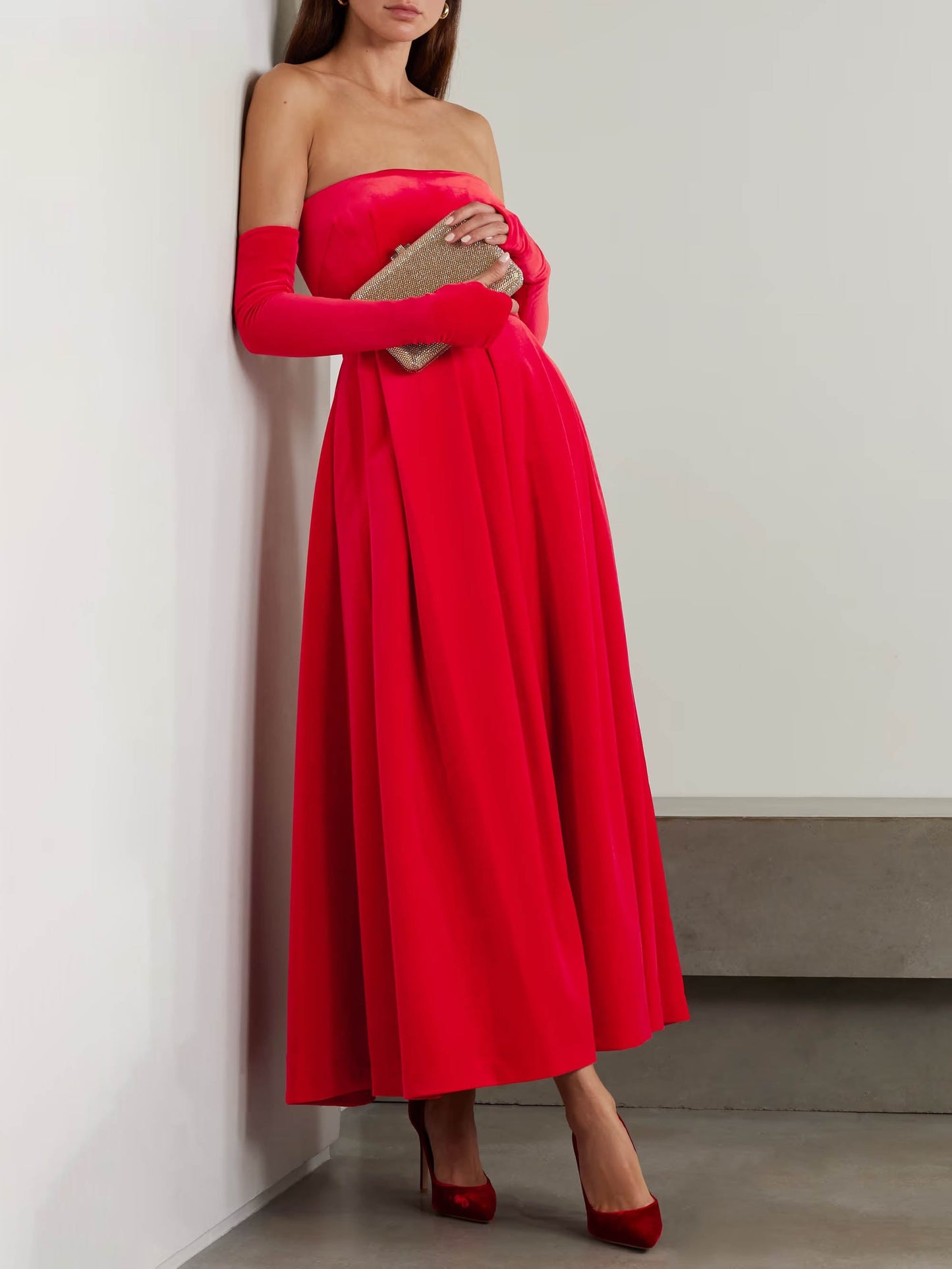 Elegant Strapless Pleated Velvet Gloves Maxi Dress Red