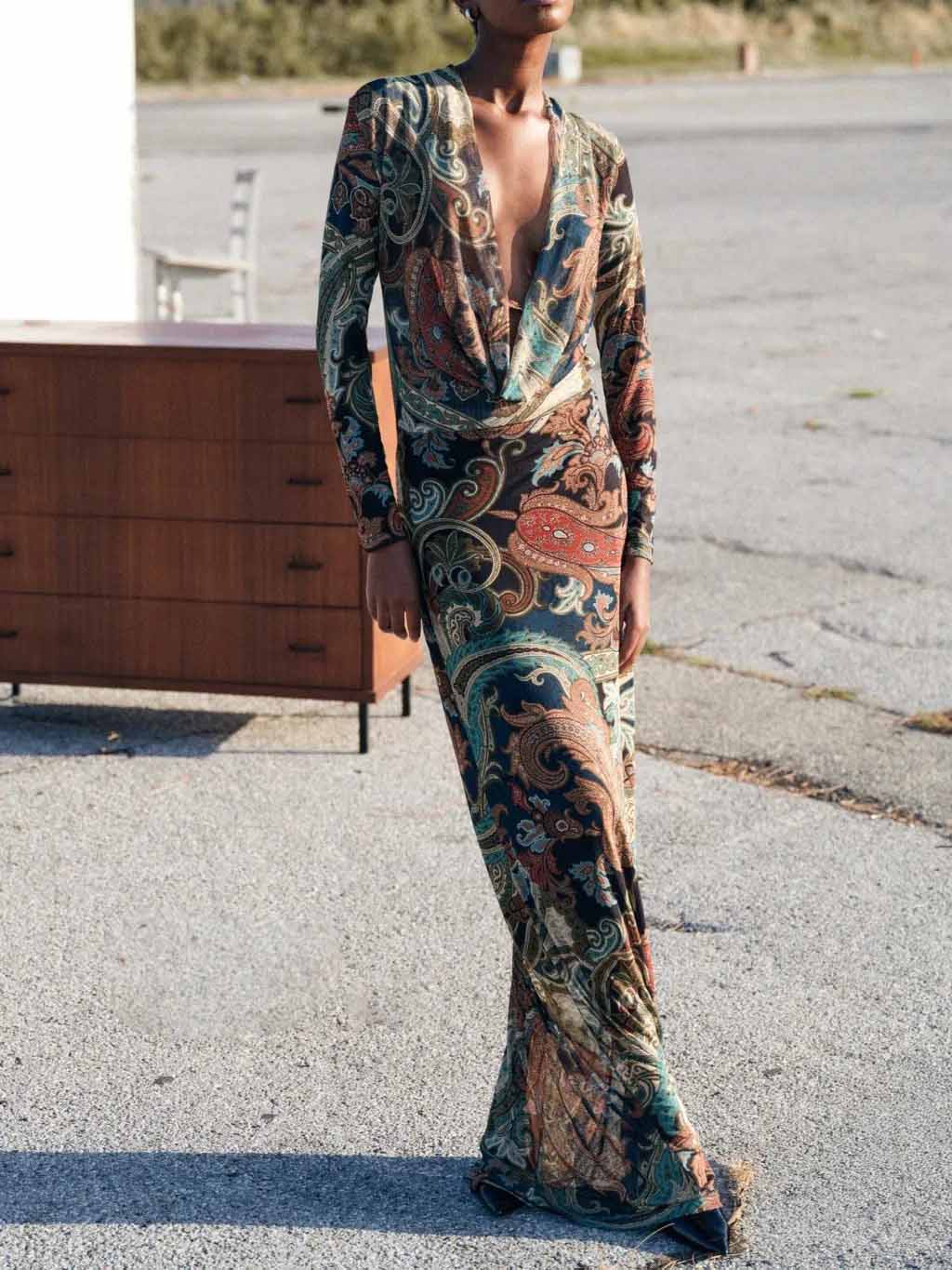 Elegant Long-Sleeve Paisley Print Deep V-Neck Maxi Dress Green