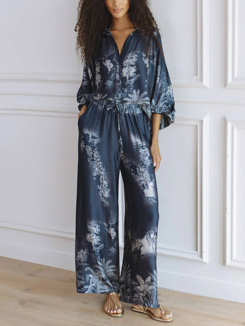 Unique Navy Blue Floral Print Loose-fitting Top with Elastic Waist and Wide-leg Pants Set Navy Blue