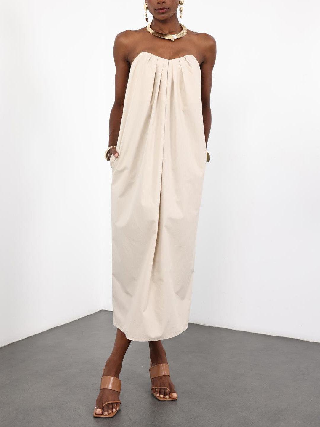 Elegant Beige Pleated Sweetheart Neck Maxi Dress Apricot