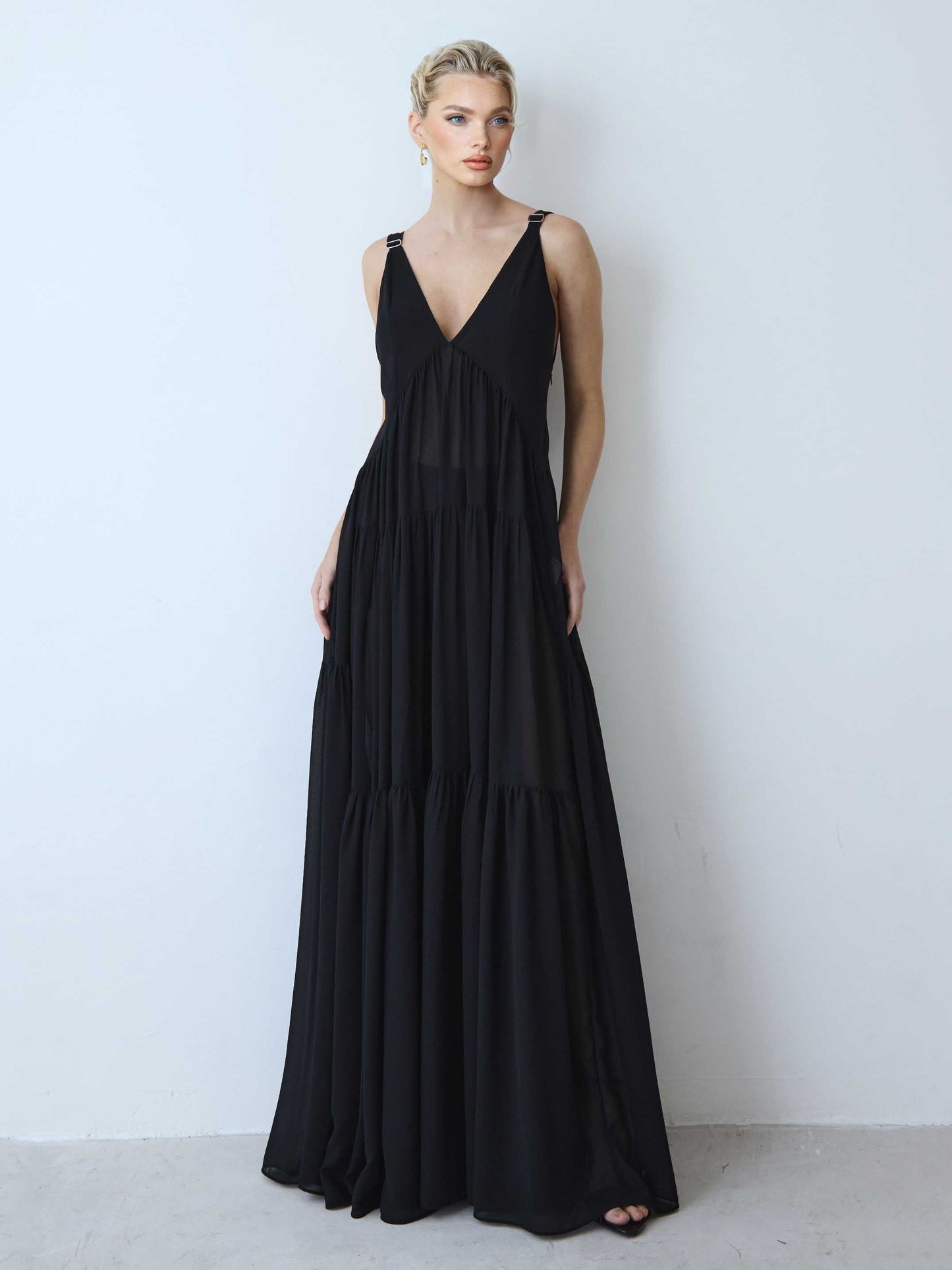 Exquisite V-neck Layered Chiffon Maxi Dress Black