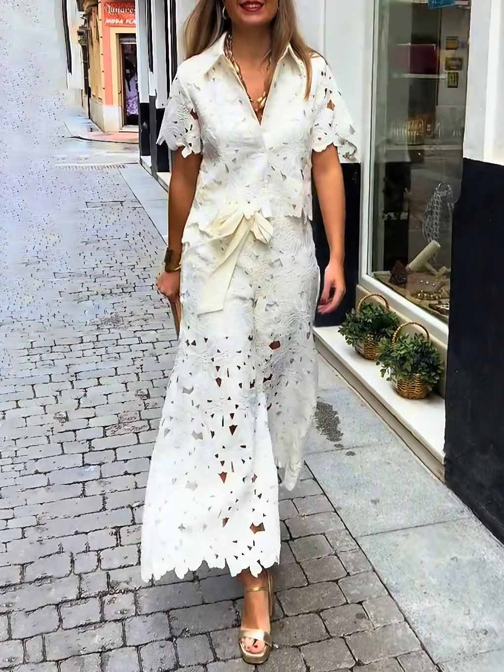 Casual Cutout Lace Short Sleeve Shirt