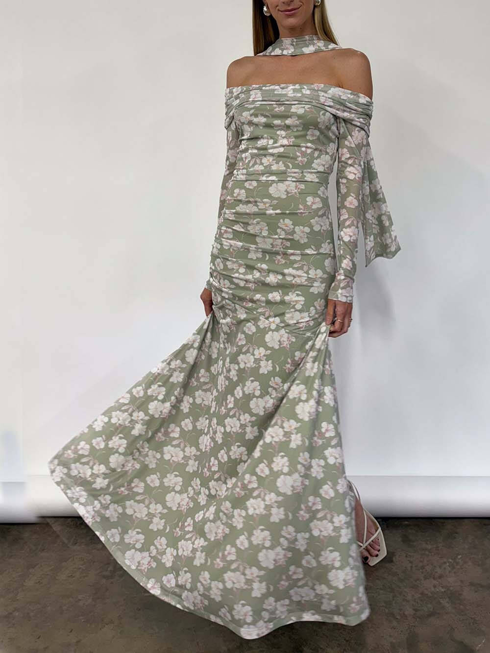 Elegant Floral Print Off-Shoulder Ruched Waist Maxi Dress Green