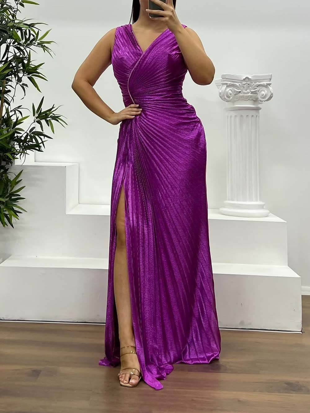 Exquisite V-Neck Pleats Detail Plus Size Evening Dress Purple
