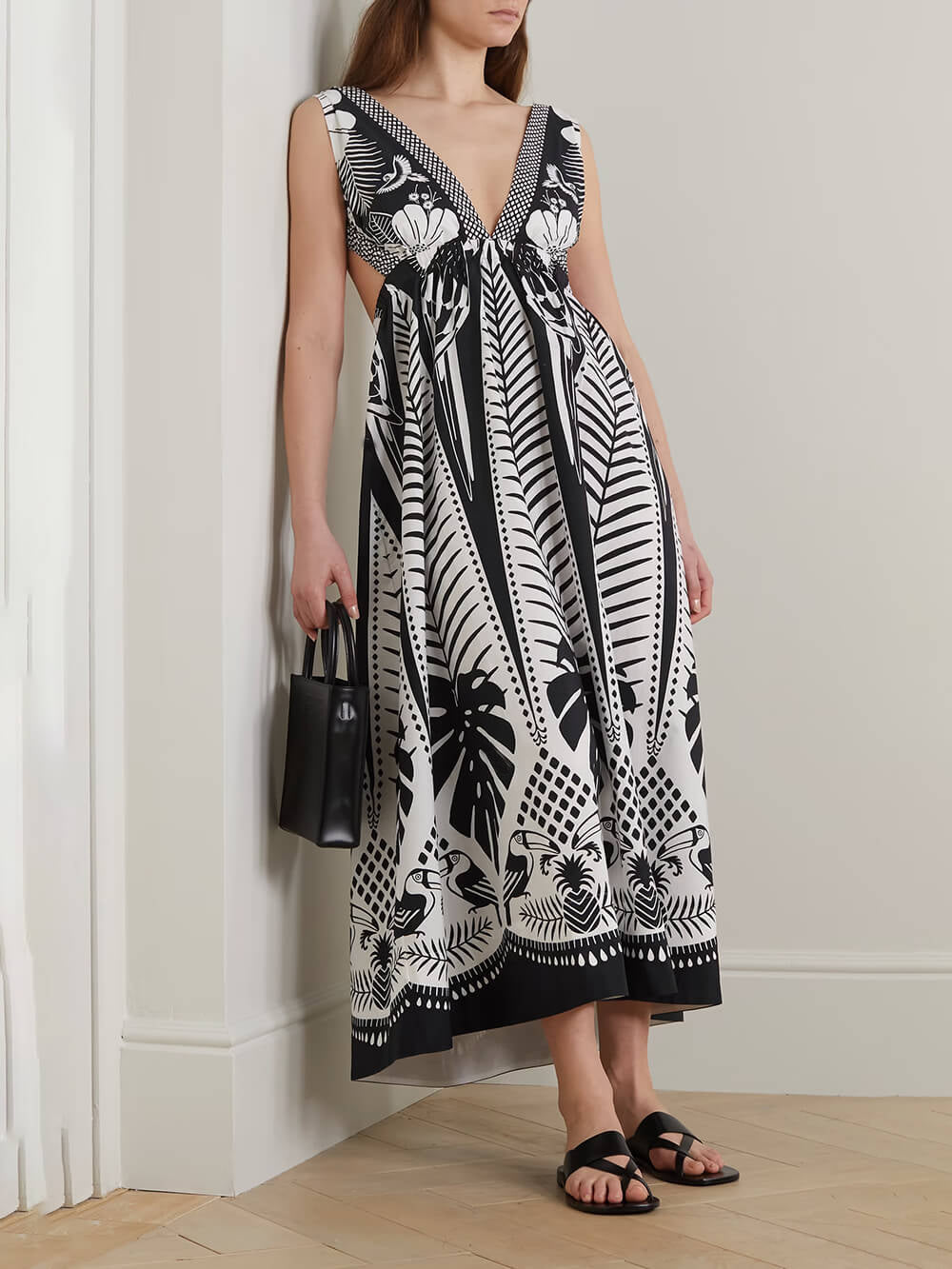 Elegant Open-Back Floral Print Satin Maxi Dress Black