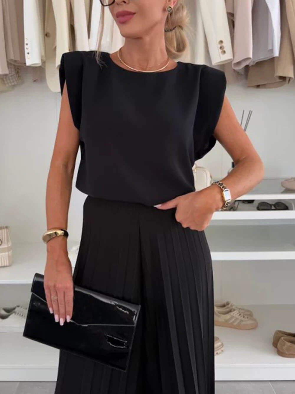 Fashionable Round Neck Padded Shoulder Top Black