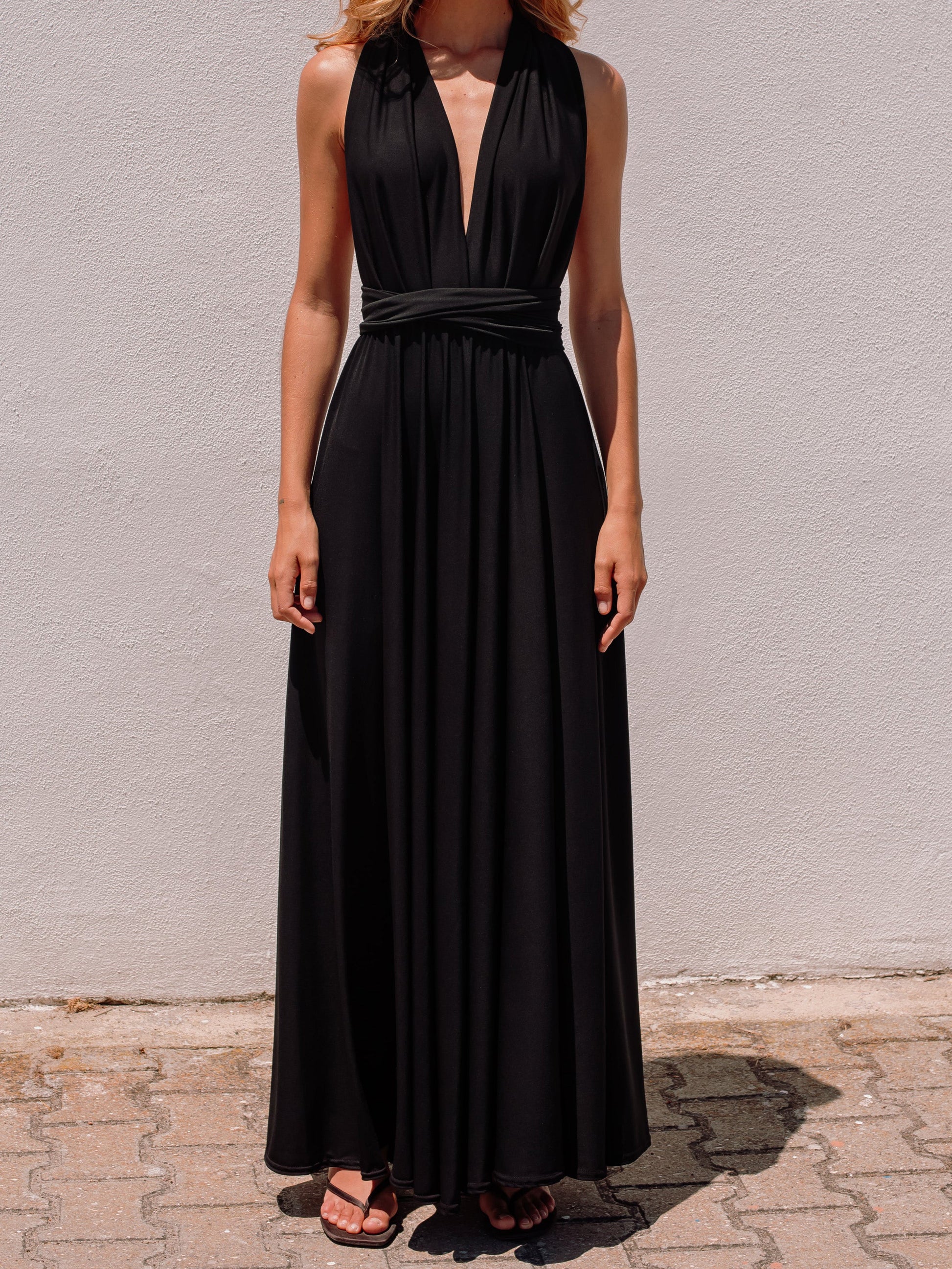 Elegant Halter Neck Draped Tie-Waist Maxi Dress Black