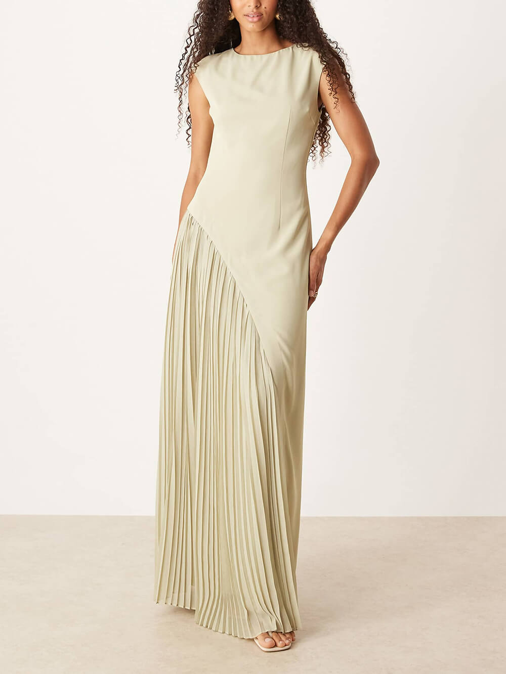 Exquisite Cap Sleeve Pleated Maxi Dress Apricot