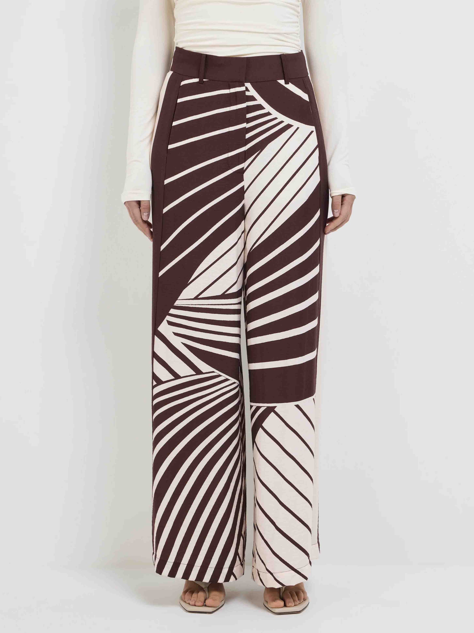 Chic Abstract Stripe Wide-Leg Pants Brown