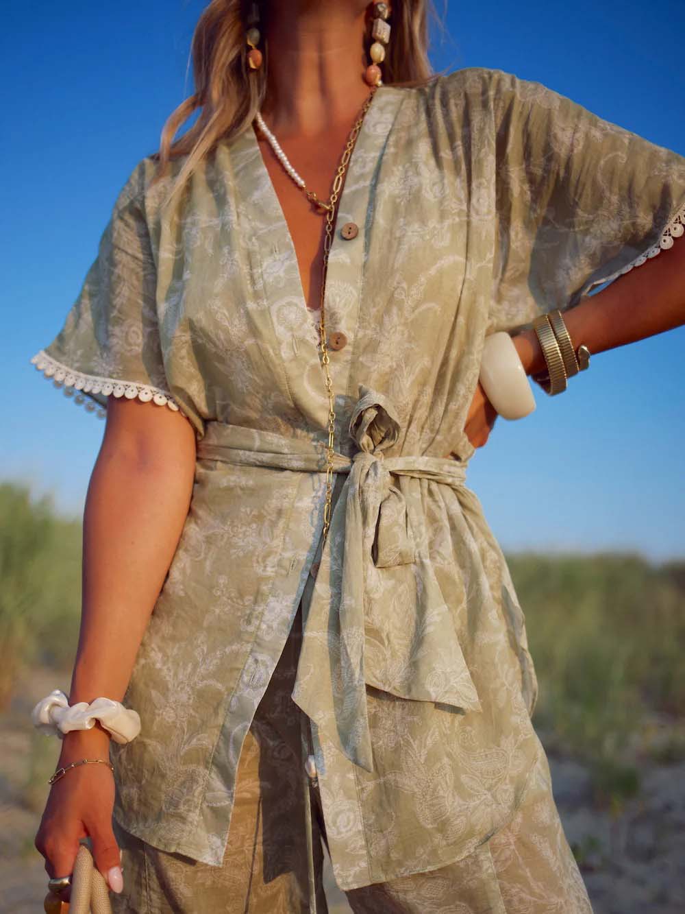 Elegant Tie-Waist Button-Down Short-Sleeve Blouse Green