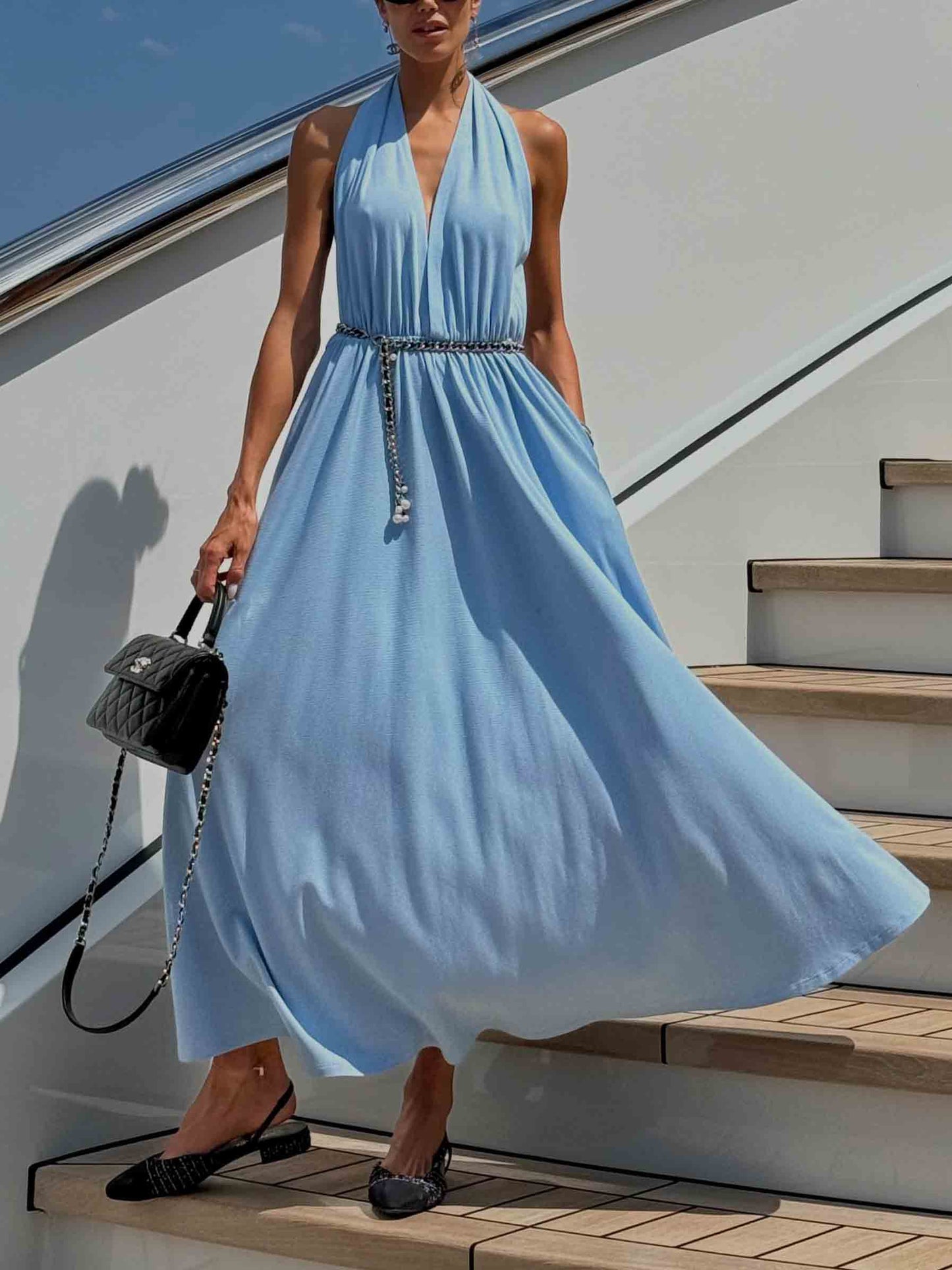 Elegant Halter Neck Flowing Maxi Dress Blue
