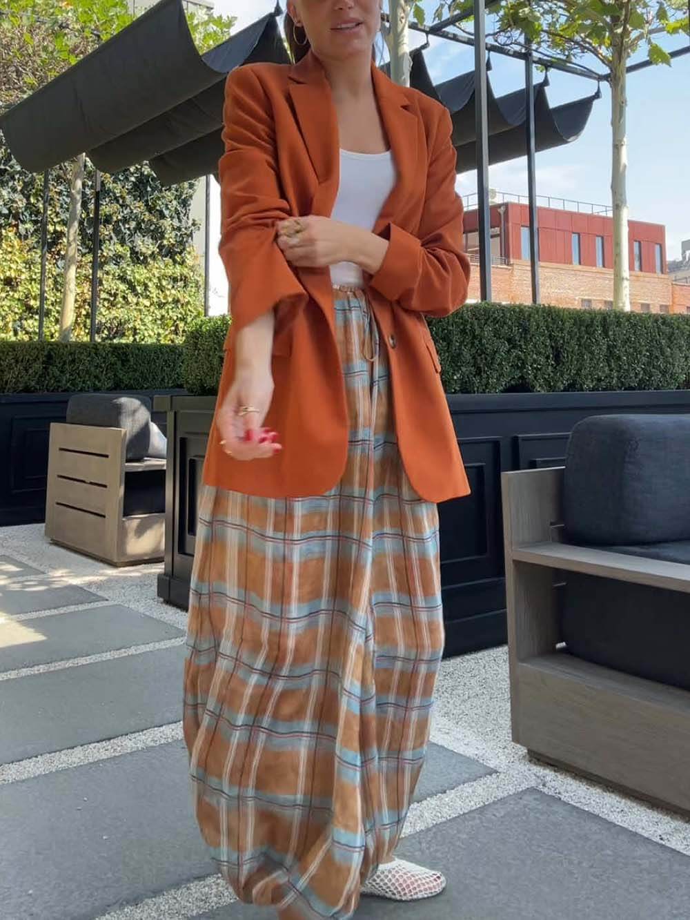 Elegant Collared Pocket Detail And Back Slit Loose Blazer