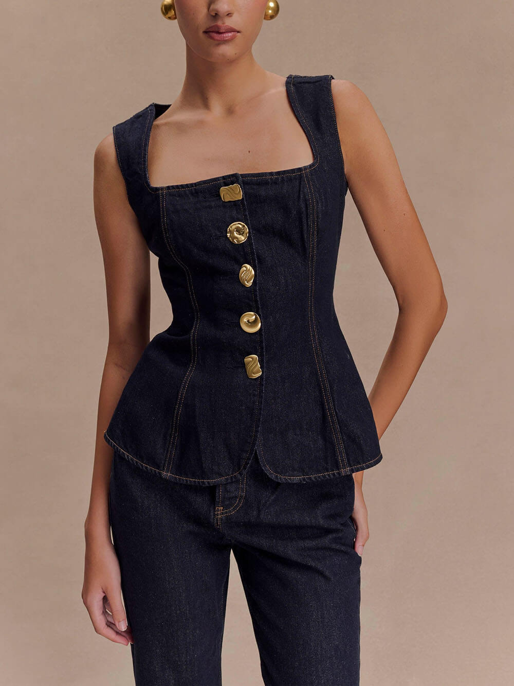 Modern Playful Unique Sleeveless Button-Down Denim Vest Top Blue