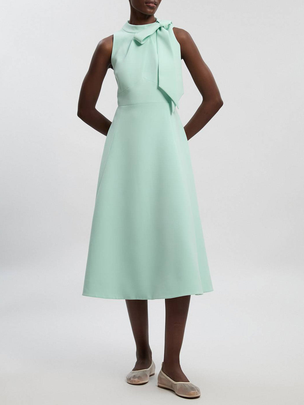 Elegant Sleeveless Bow Detail A-Line Midi Dress Green