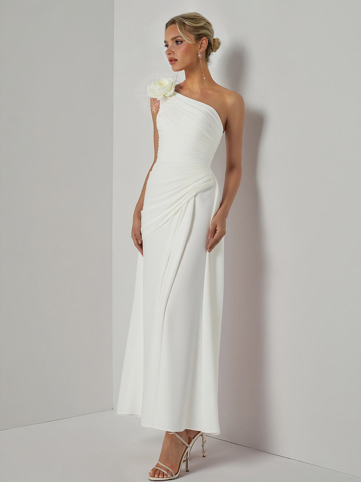 Elegant One-shoulder Ruffled Chiffon Maxi Dress White